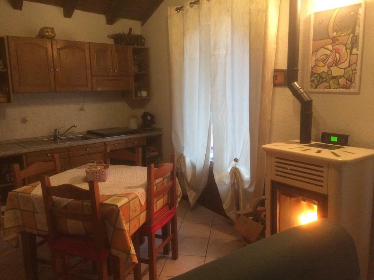 Garzeno Chalet Con Piscina מראה חיצוני תמונה